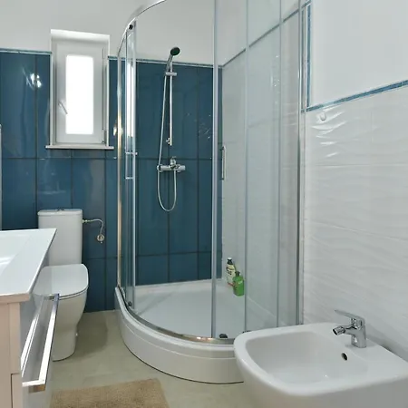 Apartament New Luxury 3 Bedroom 4 Air Conditioners *